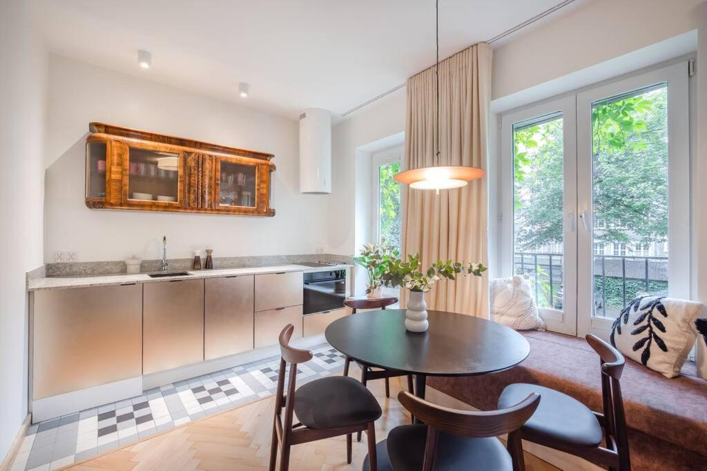 Cityscape Haven: Urban Retreat Gdansk Ngoại thất bức ảnh
